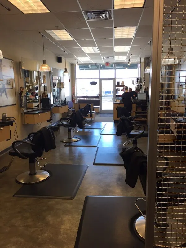 SUPERCUTS — Hair salon in Merrimack